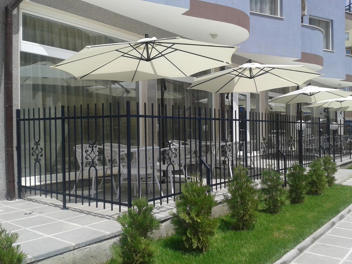 Sunny Beauty Palace Hotel Pantai Sunny Bagian luar foto