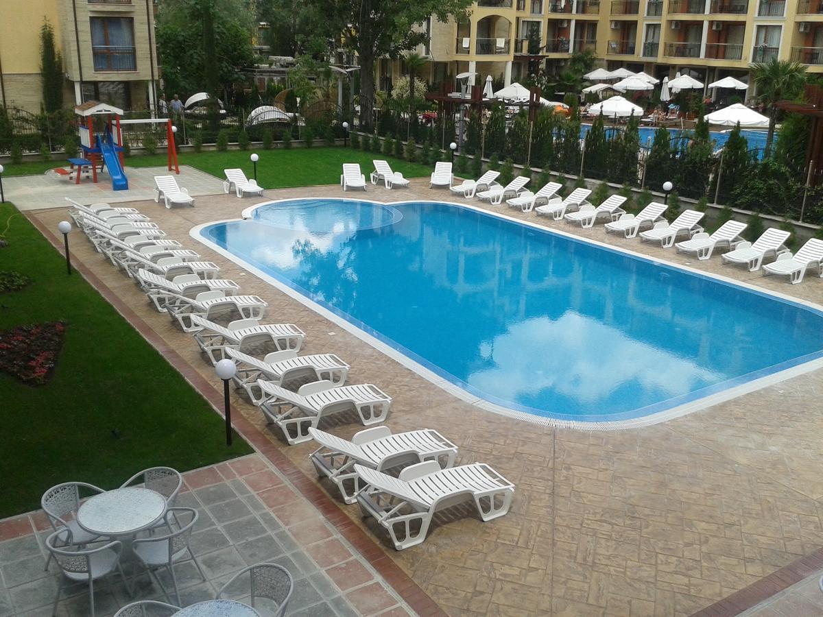 Sunny Beauty Palace Hotel Pantai Sunny Bagian luar foto